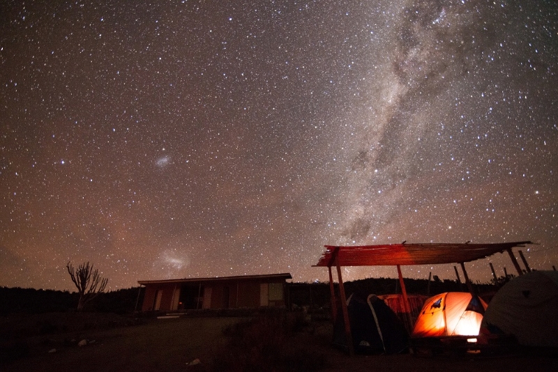 Astrocamping bajo la Vía Láctea en Peral Ojo de Agua